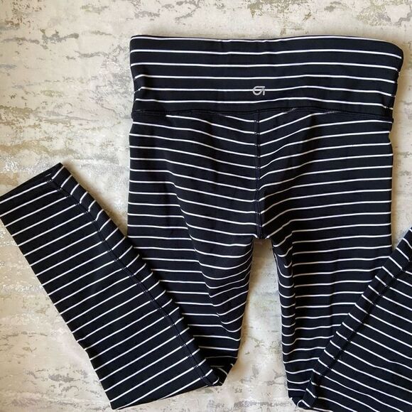 Gap Fit blackout technology stripe leggings - Picture 1 of 9